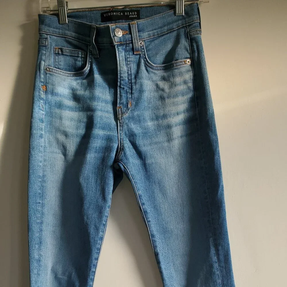 Veronica Beard Carly High-Rise Kick Flare Jeans in a medium wash Size 27 - Picture 4 of 8